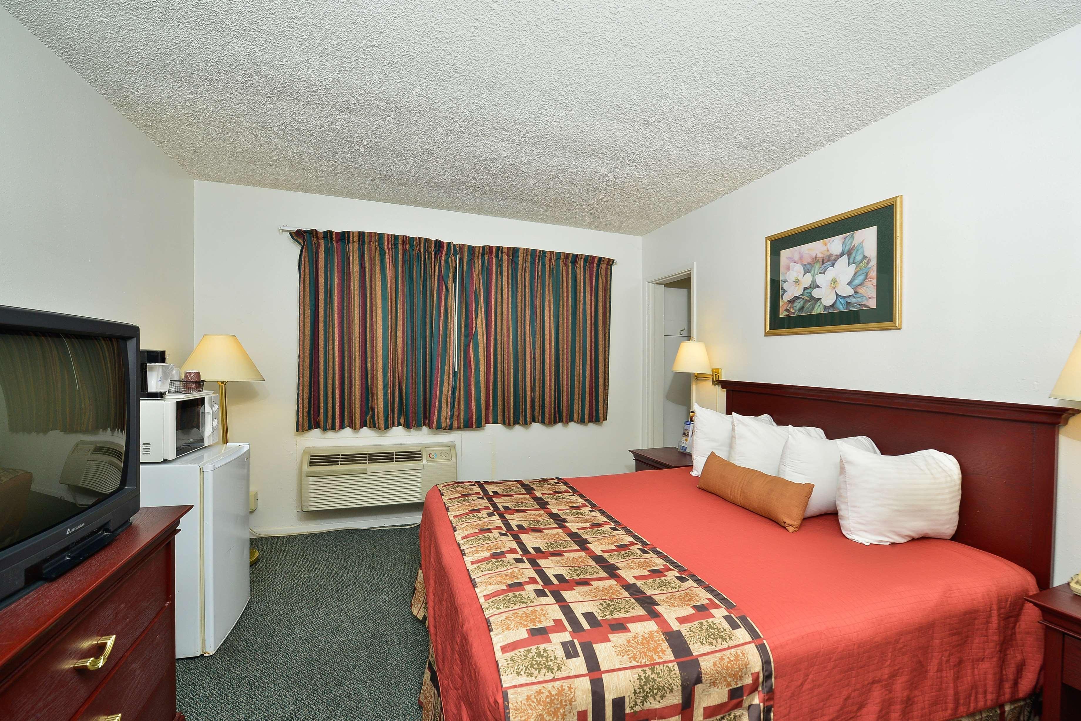 Americas Best Value Inn - Chico Buitenkant foto
