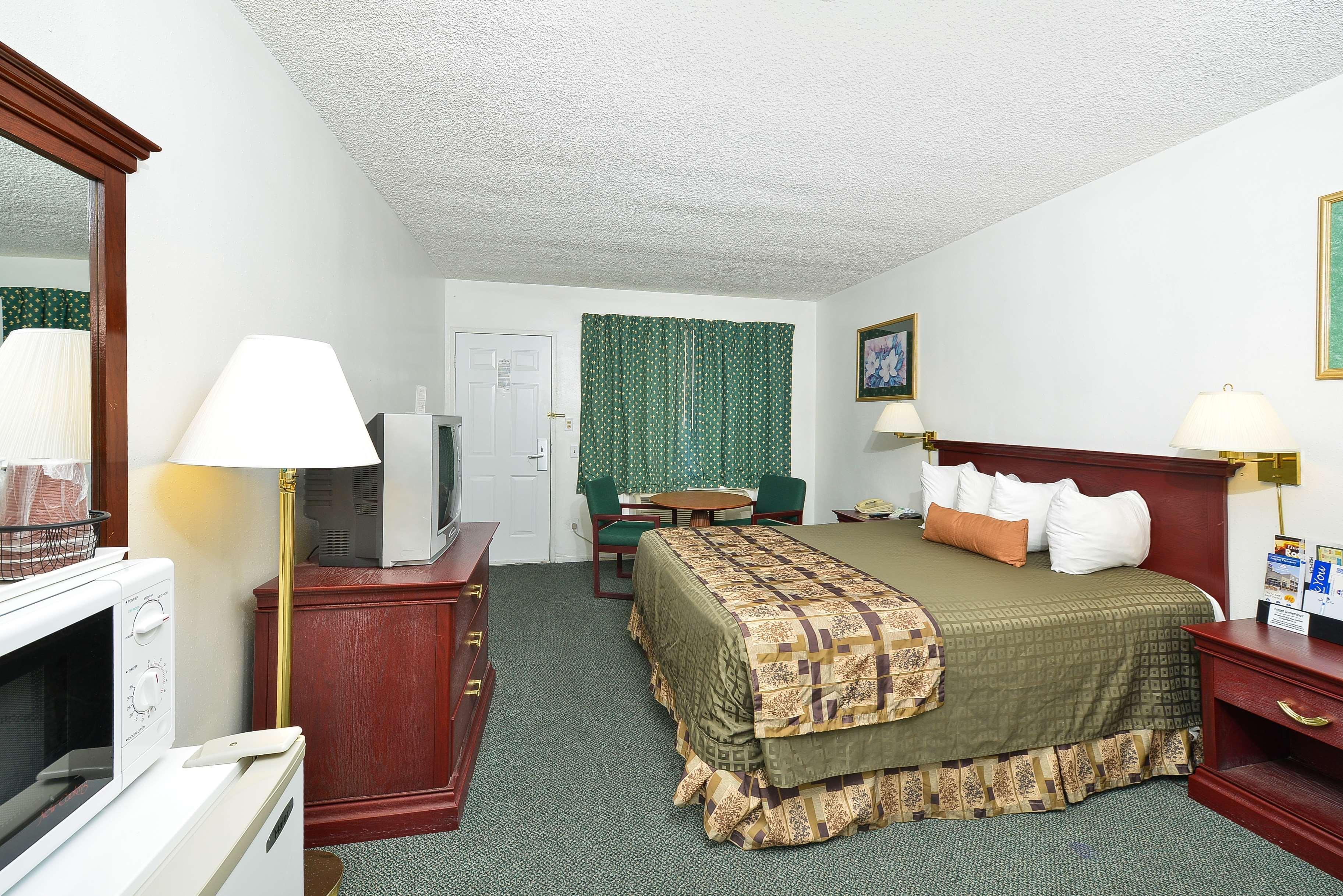 Americas Best Value Inn - Chico Buitenkant foto