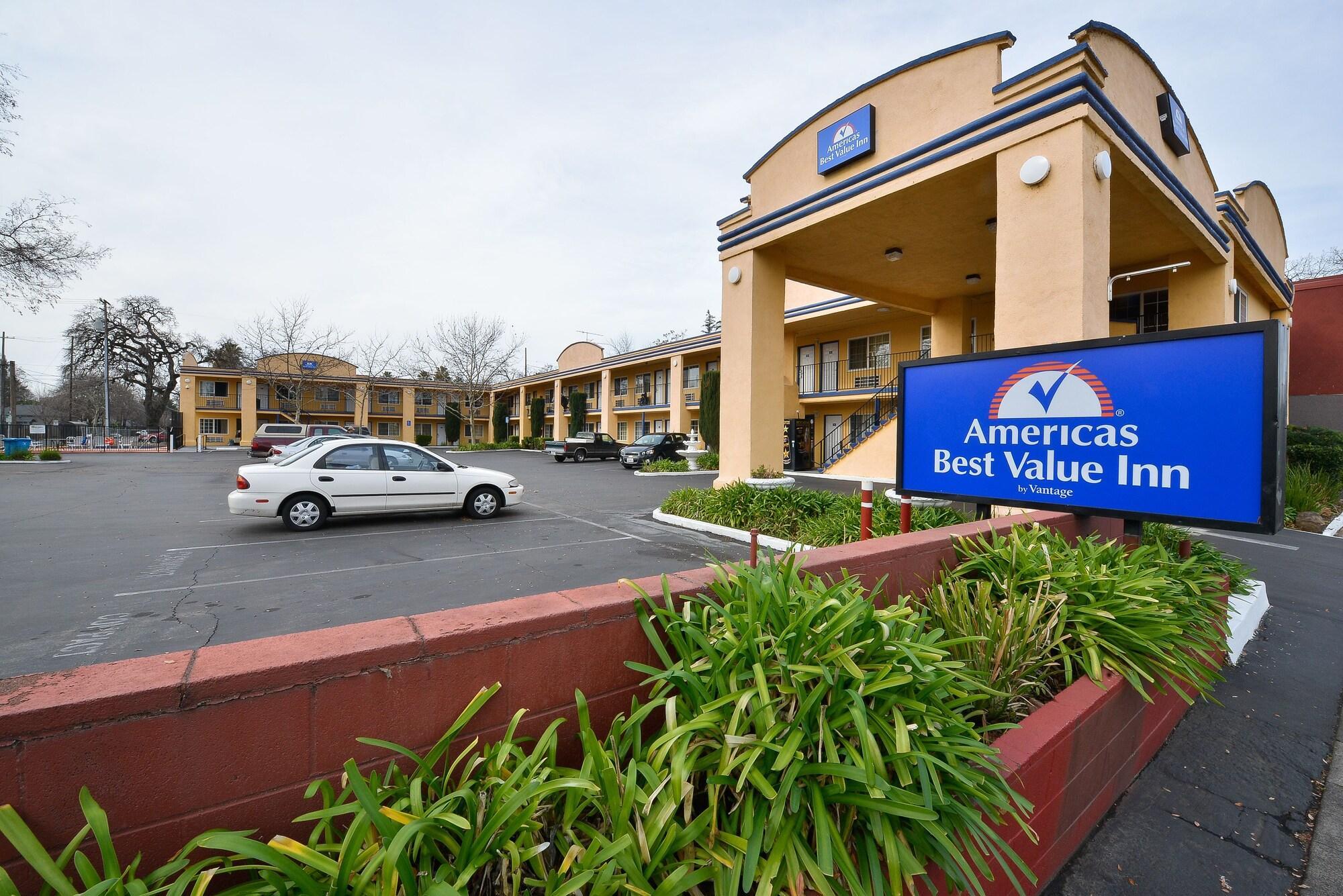 Americas Best Value Inn - Chico Buitenkant foto